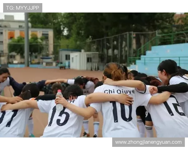 上海足球队在奥运会上的默契配合与战术分析探讨