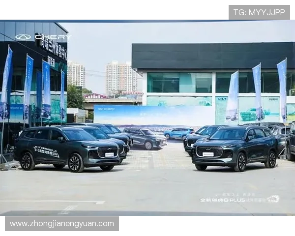 偶然邂逅足球明星与豪车的精彩瞬间，令人羡慕的生活方式尽显风采