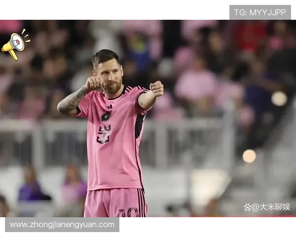 全球足球明星汇聚各国风采展现球场魅力与传奇故事