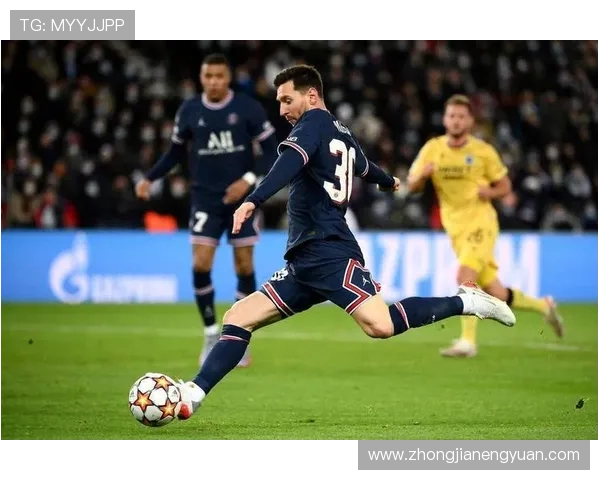 足球明星们的帅气步伐视频展现运动魅力与风采的精彩瞬间