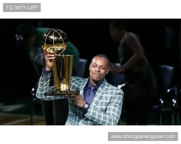 黑人足球明星保罗的精彩瞬间与职业生涯回顾图片展